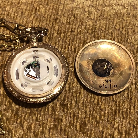 Vintage Gold Tone Pocket Watch With Fob Link Chain - Picture 13 of 13